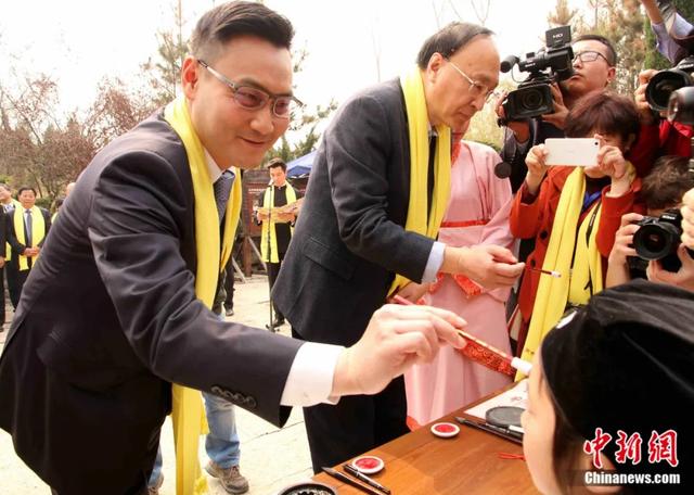 东西问·两岸同祭丨林安梧：孔子为何被海峡两岸共同纪念？-图片10