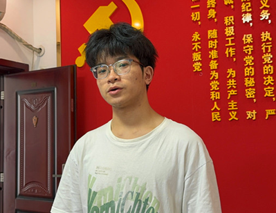 “金秋助学•圆梦行动”困难家庭大学新生助学活动在新都举行-图片4