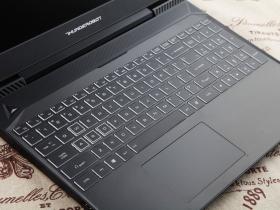 15.6寸窄边大屏游戏本 雷神911 Air星战版