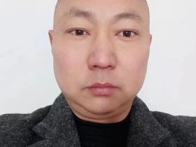 世界洪门组织紫金山成员邱雨荣