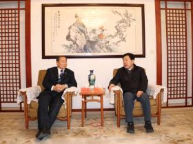 卢国懿会见巴拿马中国洪门致公党主席黄国捷一行