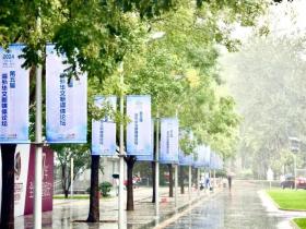 《西非统一商报》董事长胡介国参加第五届海外华文媒体论坛