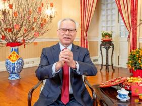 澳门特区行政长官岑浩辉发表乙巳蛇年新春贺辞