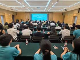 “探寻中华文脉 共襄促统伟业”海外华裔、两岸青少年代表交流座谈会在山西太原举办