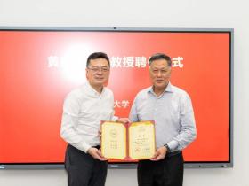 华人之光!黄伟雄执掌新西兰帆船“梦之队”