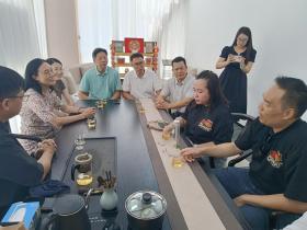 【侨乡故事】她带着外公的爱国故事回到家乡——台山籍南侨机工邝金源后裔江门寻根记